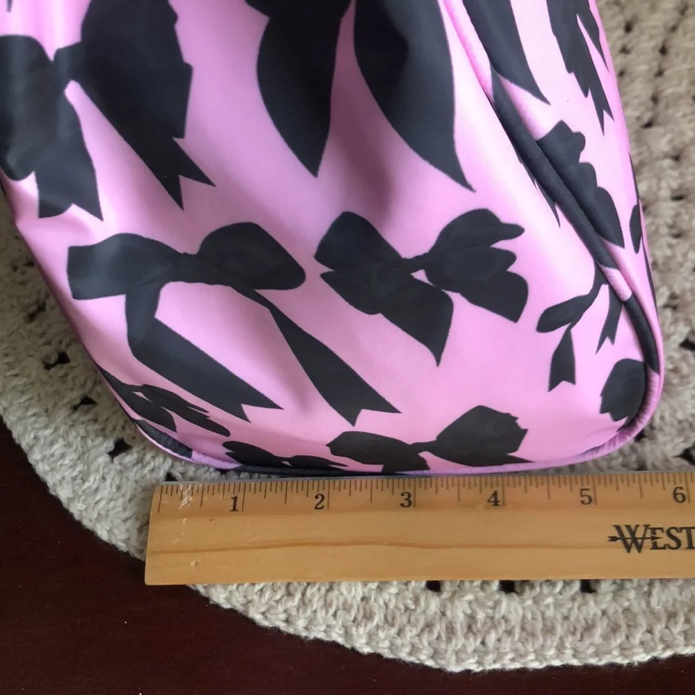 Betsey Johnson Pink and Black Bow Insulated Lunch Tote Bag